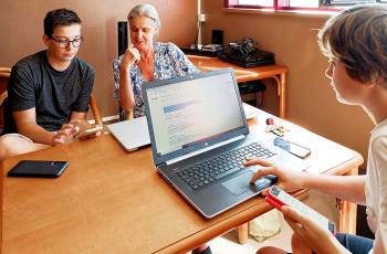 galerie-Initiation aux nouvelles technologies par le CMJ pour les séniors