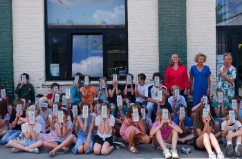 galerie-Remise des calculatrices aux élèves de CM2